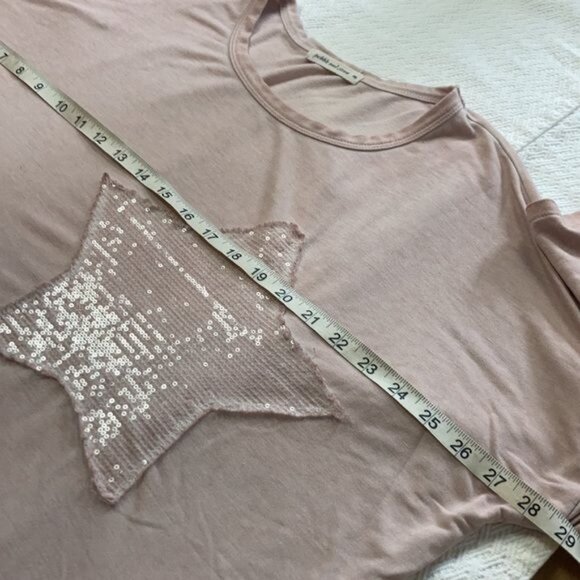 Pebble and Stone women's log sleeved sweatshirt Pink Star Sequin Top size M - Picture 8 of 13
